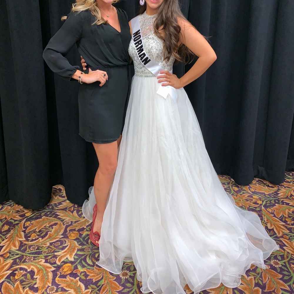 COUTURE WHITE GOWN
